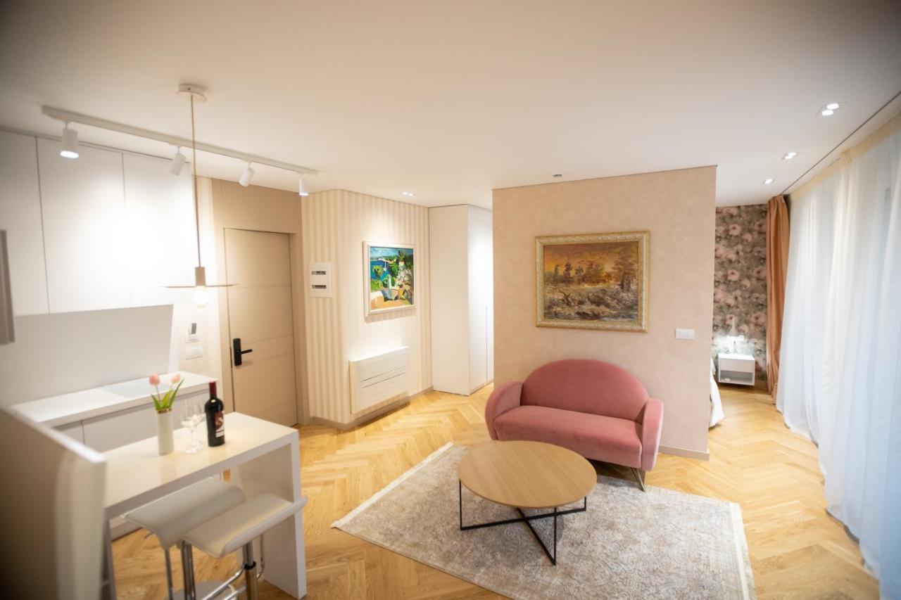 Seven Luxury Tiranë